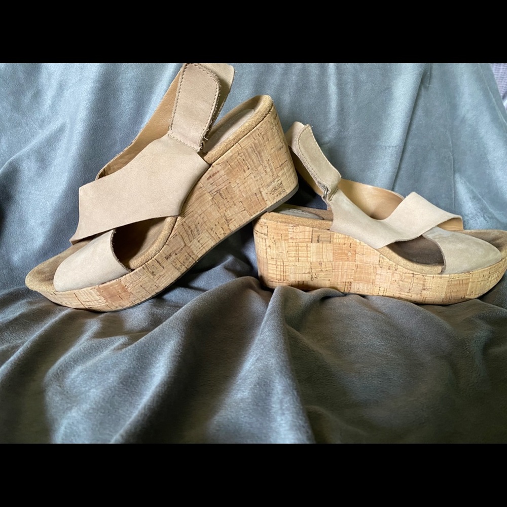 Clark Artisan leather platforms